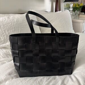 Dragon Diffusion Black Woven Tote Bag with Basket-Weave Design